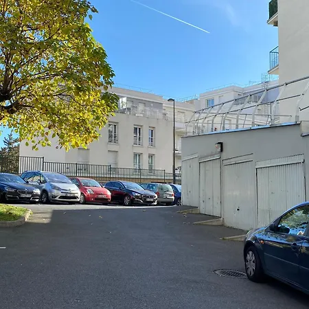 3 Avec Vue Degagee Au Calme Proche Paris Et Aeroport - Parking * Le Bourget